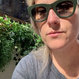 Meet your Posher, Elvira